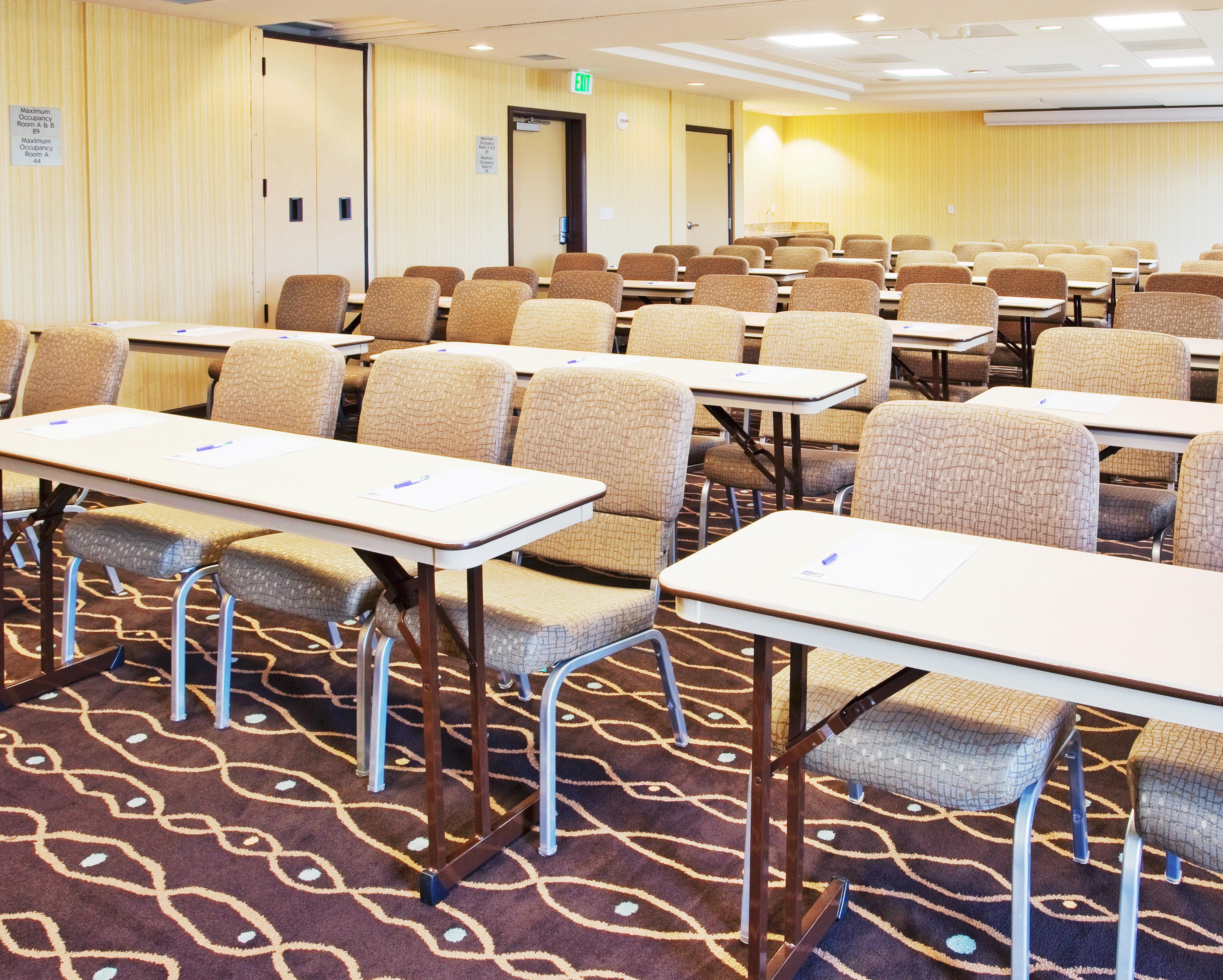 Holiday Inn Express & Suites Salinas By Ihg Экстерьер фото