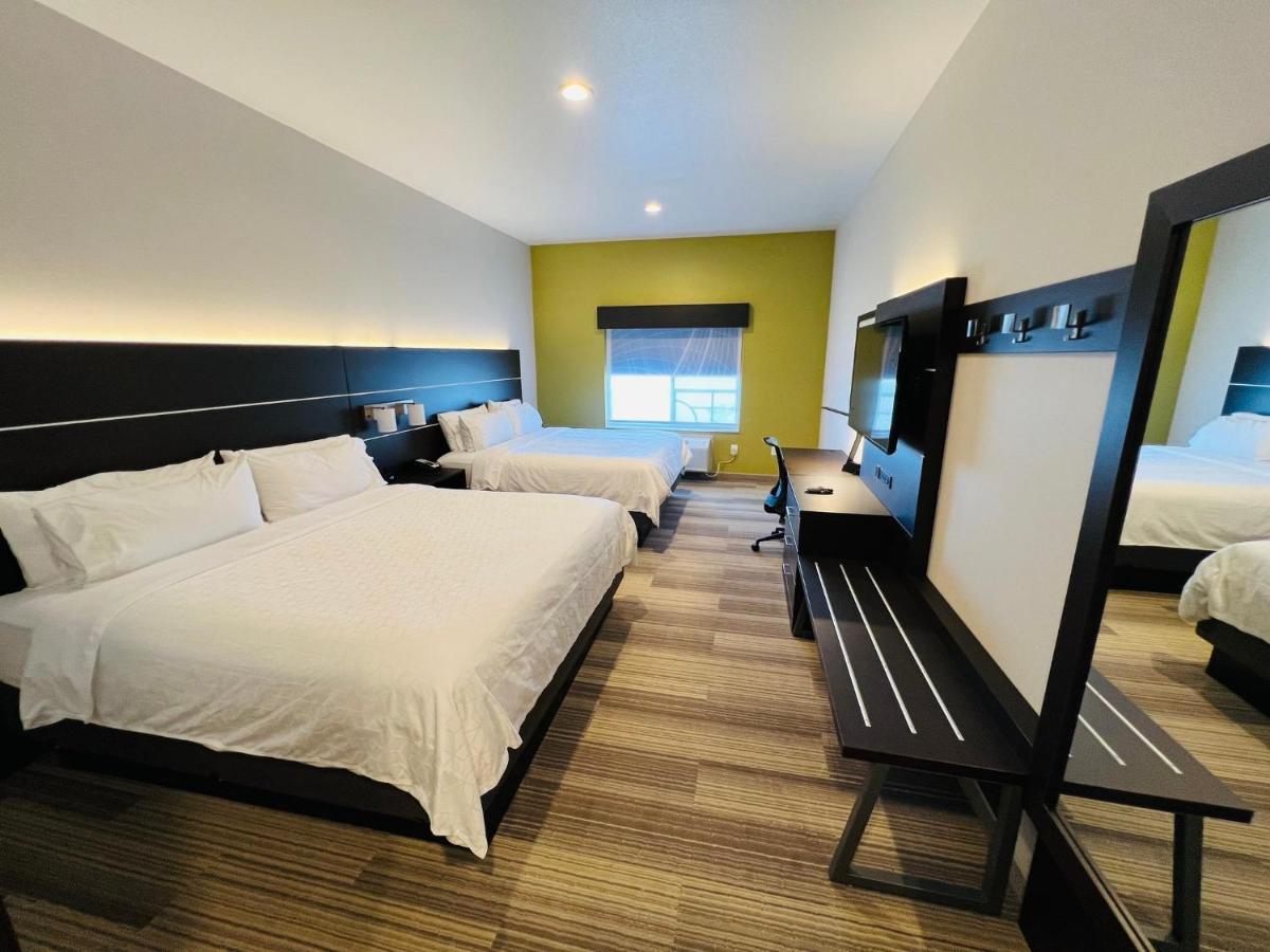 Holiday Inn Express & Suites Salinas By Ihg Экстерьер фото