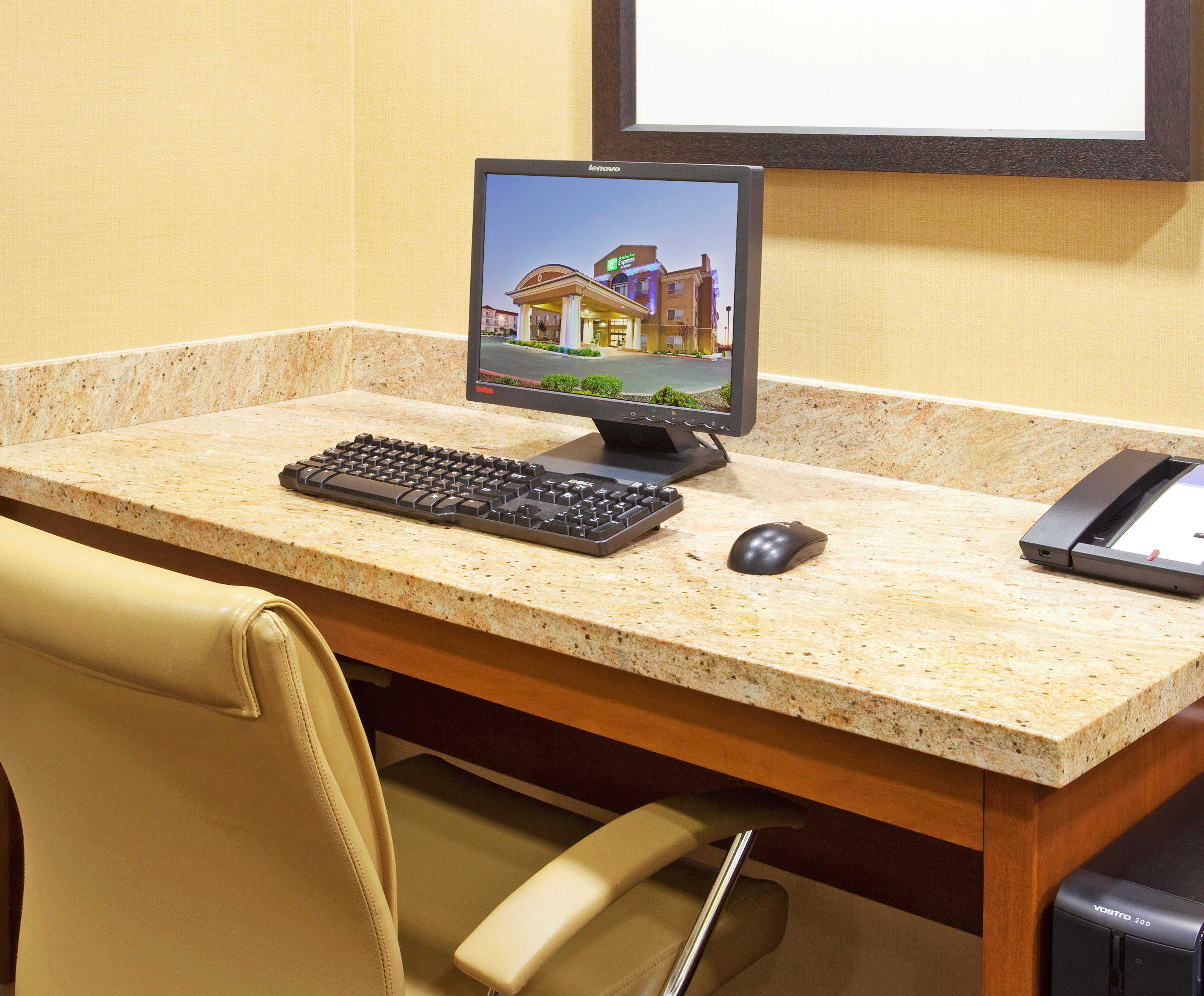Holiday Inn Express & Suites Salinas By Ihg Экстерьер фото