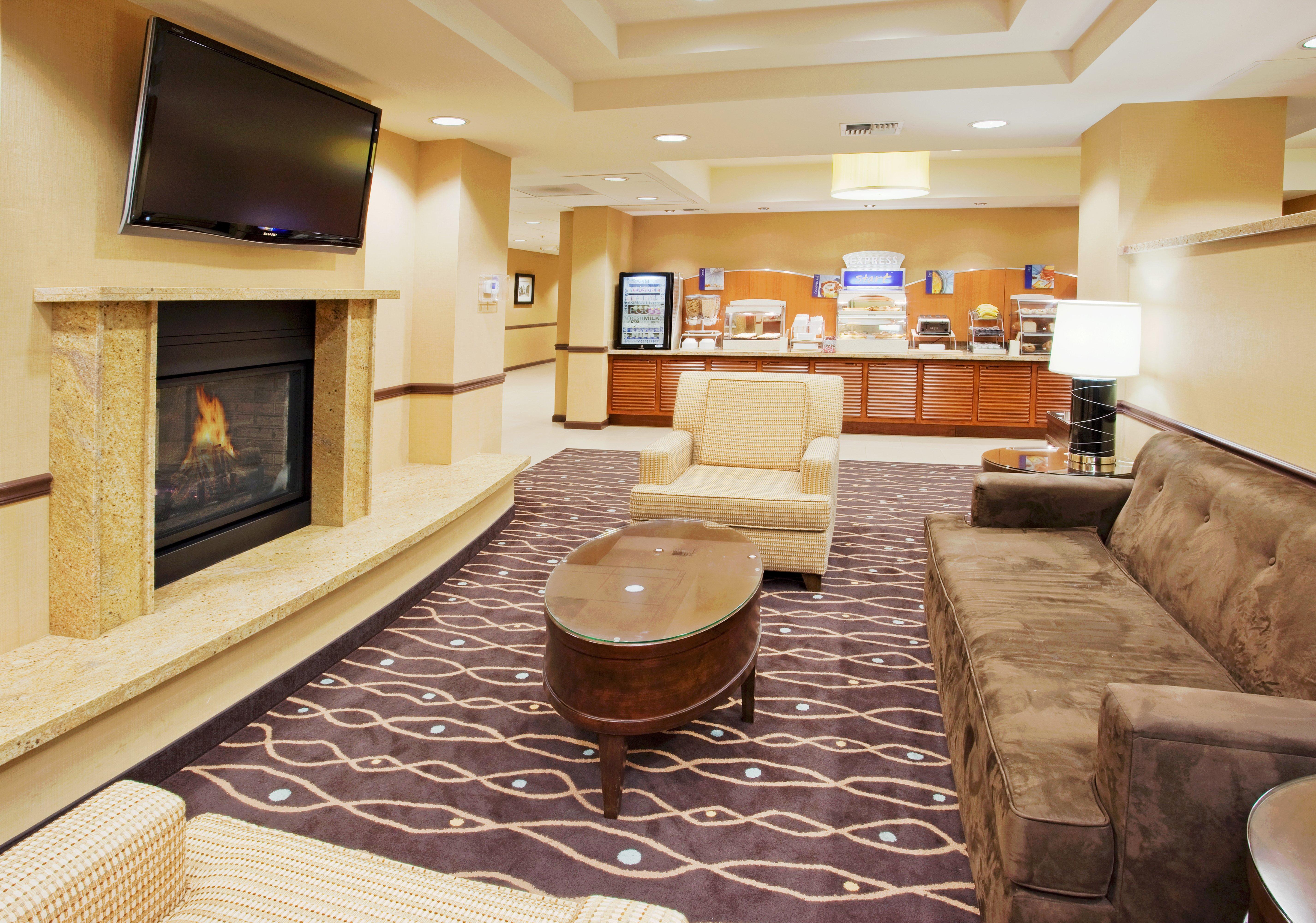 Holiday Inn Express & Suites Salinas By Ihg Экстерьер фото